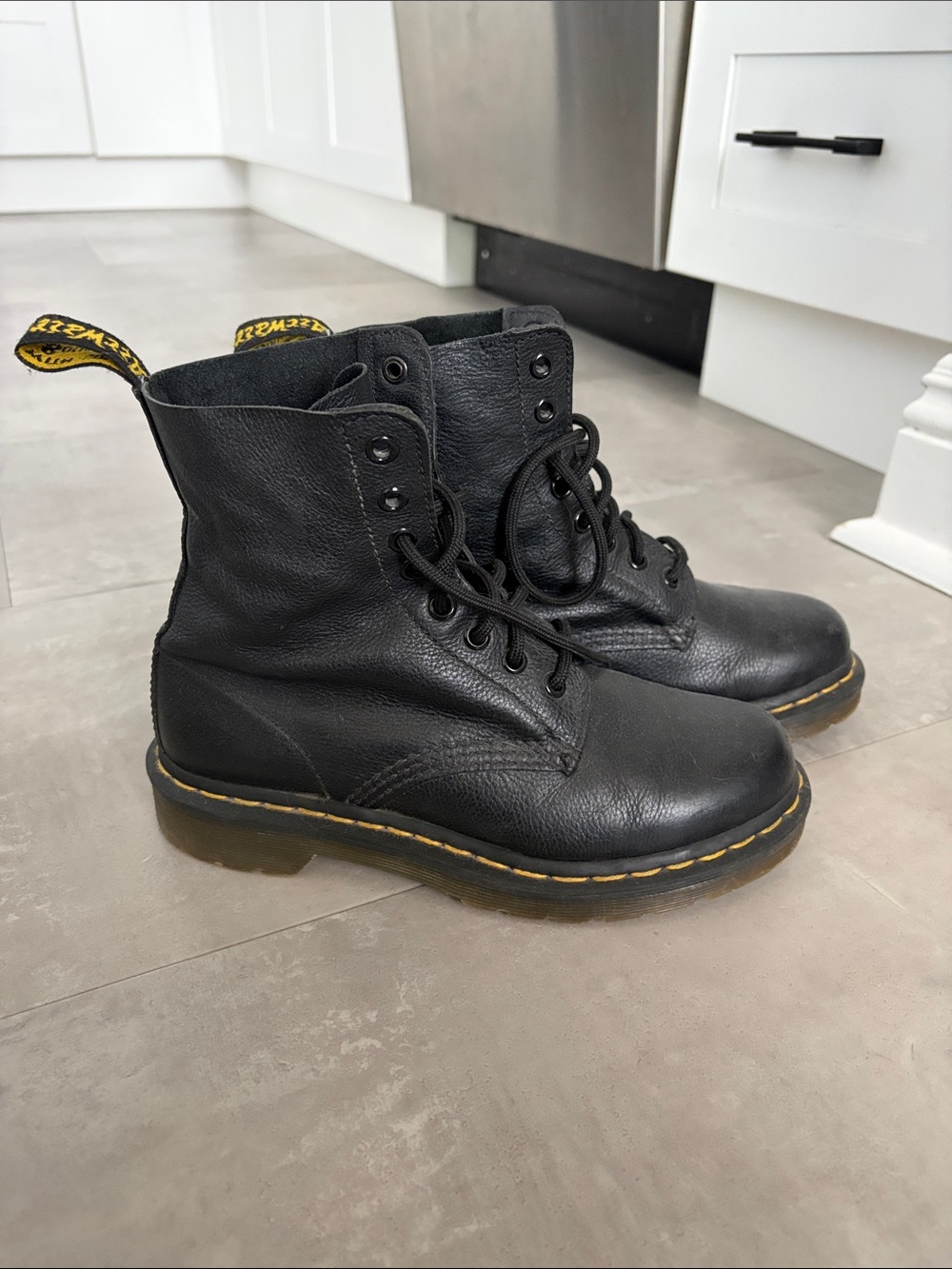 Dr Martens 1460 Pascal Soft Leather Boots Size 6